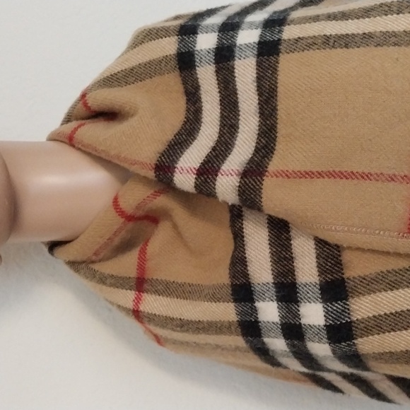 Shawl Cape Blanket Cashmere Wool Tan Blk Plaid Reversible Pockets Sorvano Italy - Picture 2 of 15